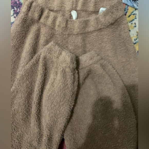 Fuzzy babaton sweats - Picture 4 of 5